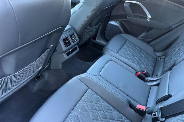 2025 Audi SQ5 Premium Plus TFSI quattro S tronic