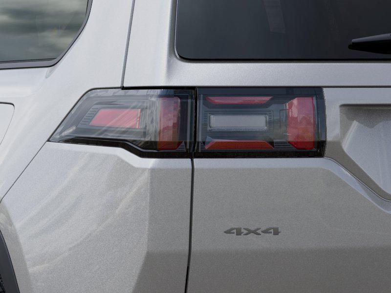 New 2026 Silver Zynith Clear-Coat Exterior Paint Jeep Limited image 9