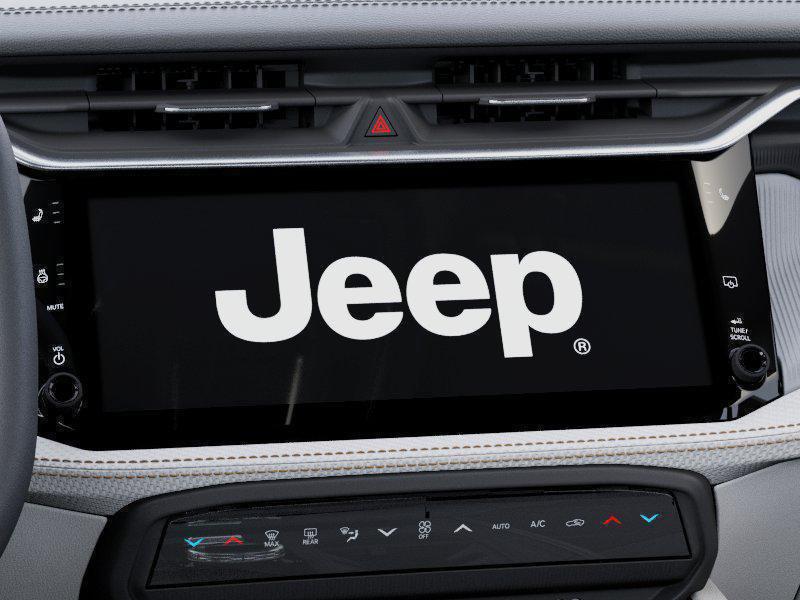 New 2026 Silver Zynith Clear-Coat Exterior Paint Jeep Limited image 44