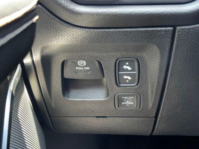 2026 Ram 1500 Laramie Crew Cab 4x4 57 Box