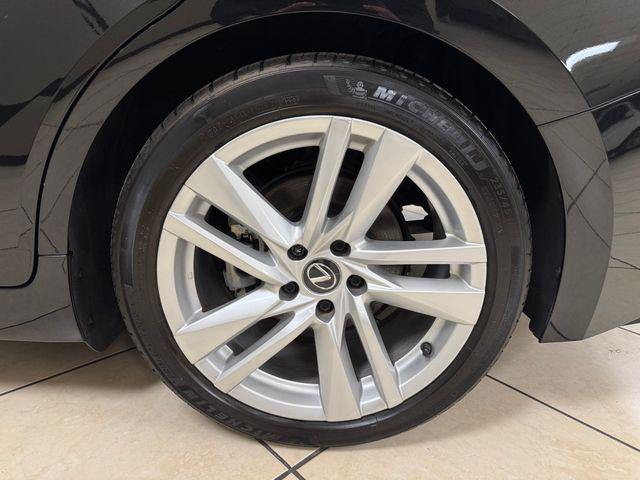 2024 Lexus IS 300 300