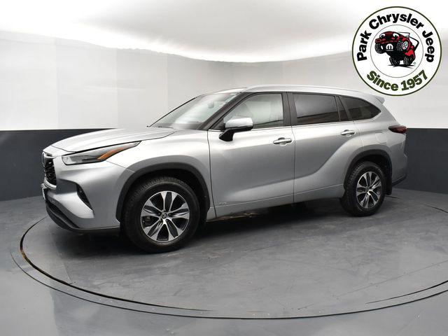 2024 Toyota Highlander Hybrid XLE