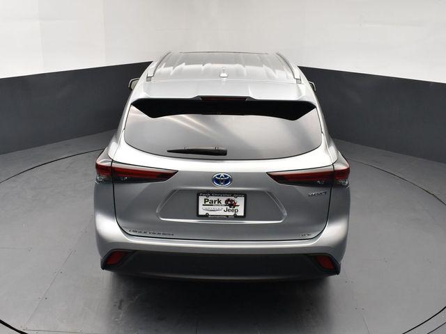 2024 Toyota Highlander Hybrid XLE