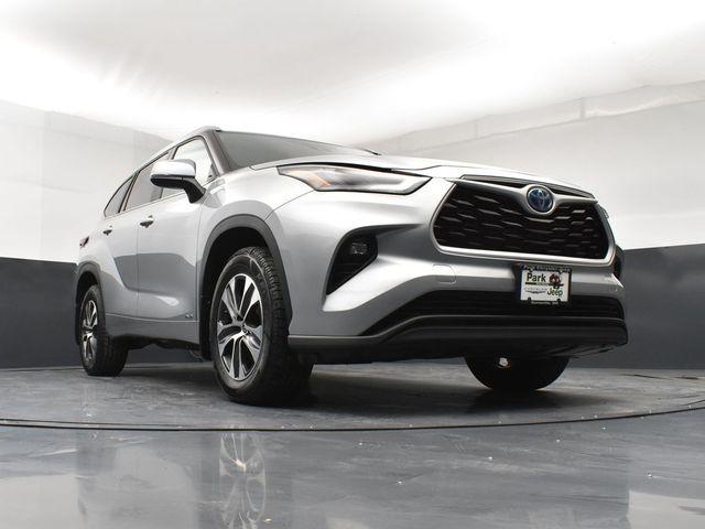 2024 Toyota Highlander Hybrid XLE