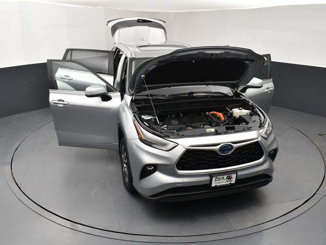 2024 Toyota Highlander Hybrid XLE