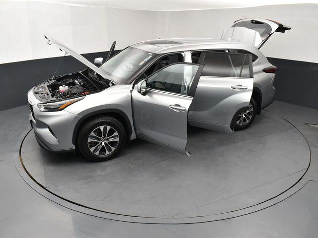 2024 Toyota Highlander Hybrid XLE
