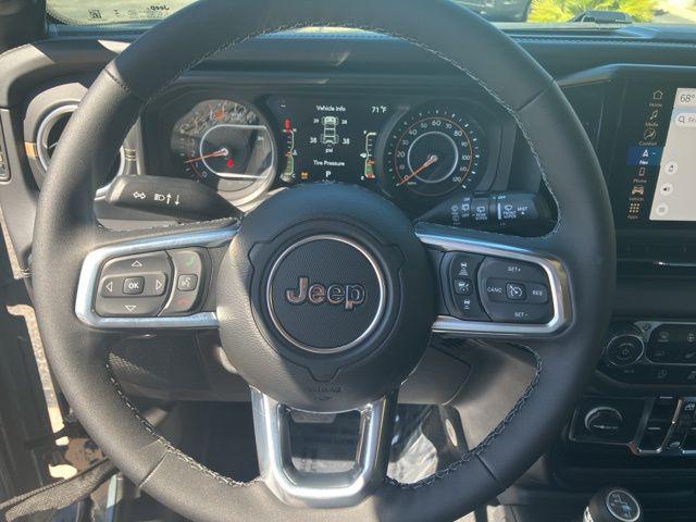 2026 Jeep Wrangler 4-Door Sahara 4x4