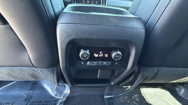 2026 GMC Acadia AT4 AWD