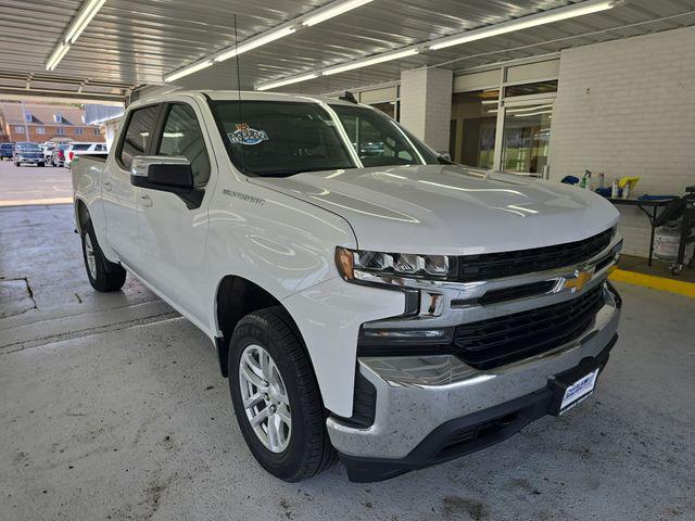 2022 Chevrolet Silverado 1500 4WD Crew Cab Short Bed LT with 2FL