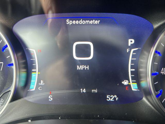 2026 Chrysler Pacifica Select AWD