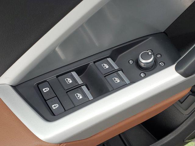 2022 Audi Q3 Premium Plus 45 TFSI S line quattro Tiptronic