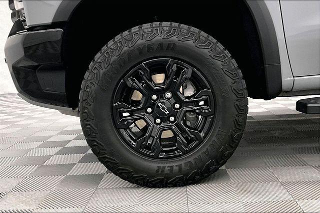 2025 Chevrolet Silverado 1500 4WD Crew Cab Short Bed ZR2