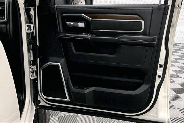 2024 Ram 3500 Laramie Crew Cab 4x4 6'4" Box