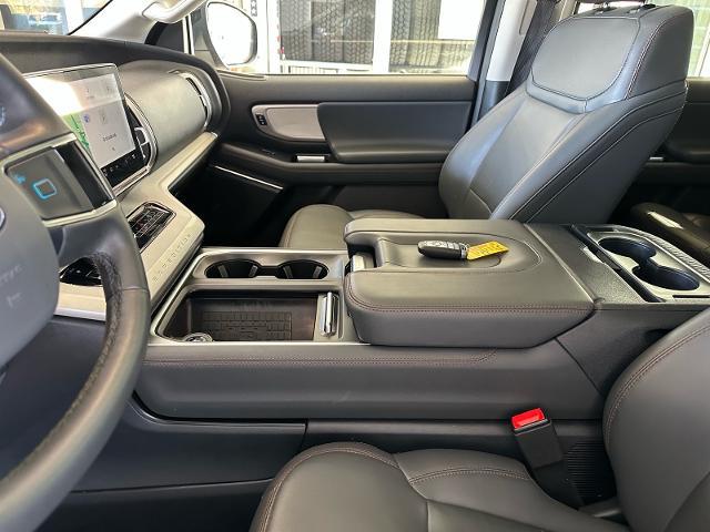2025 Ford Expedition Active MAX