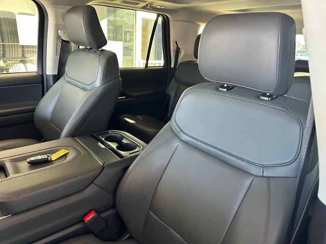 2025 Ford Expedition Active MAX