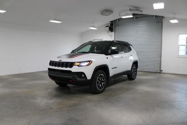 2025 Jeep Compass Trailhawk 4x4