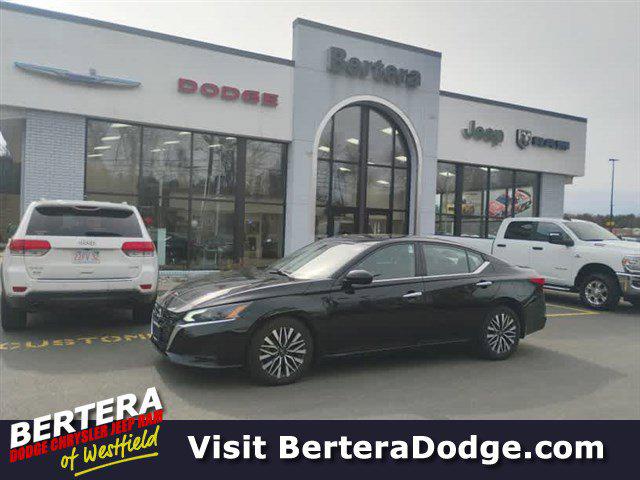 2023 Nissan Altima SV FWD for sale in Westfield, MA