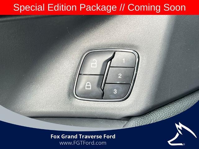 2023 Ford Expedition XLT