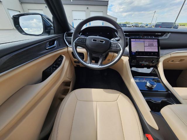 2025 Jeep Grand Cherokee L Limited 4x2