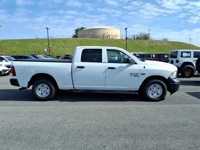 2024 RAM 1500 Classic Tradesman Crew Cab 4x4 64 Box