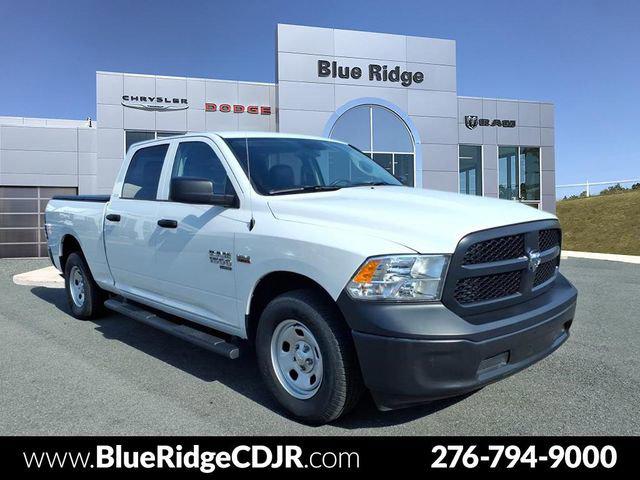 2024 RAM 1500 Classic Tradesman Crew Cab 4x4 64 Box 2024 RAM 1500 Classic Tradesman Crew Cab 4x4 64 Box