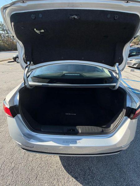 2023 Nissan Sentra SV Xtronic CVT