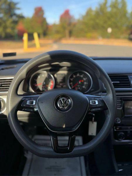 2017 Volkswagen Passat 1.8T S