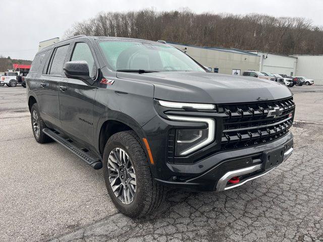 2025 Chevrolet Suburban 4WD Z71