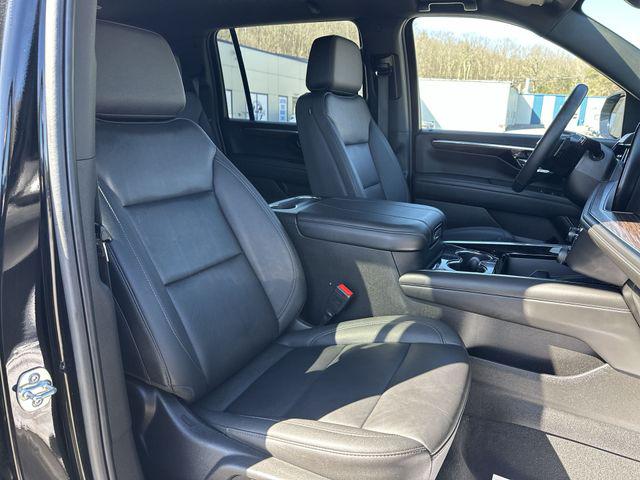 2025 Chevrolet Suburban 4WD Z71