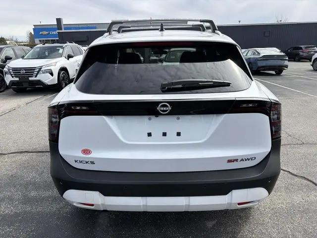 2026 Nissan Kicks SR