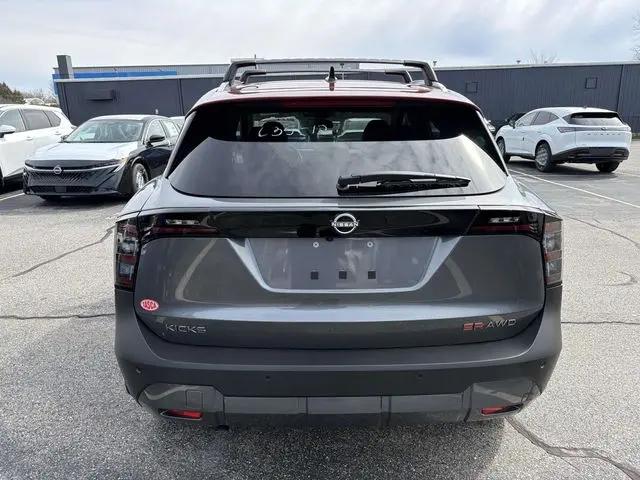 2026 Nissan Kicks SR