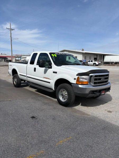 1999 Ford F-250 Base
