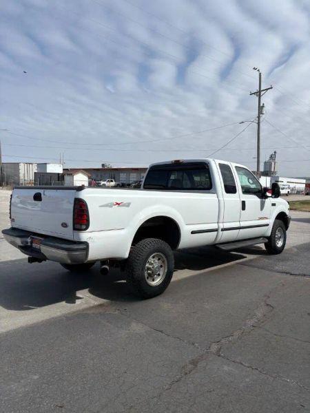 1999 Ford F-250 Base