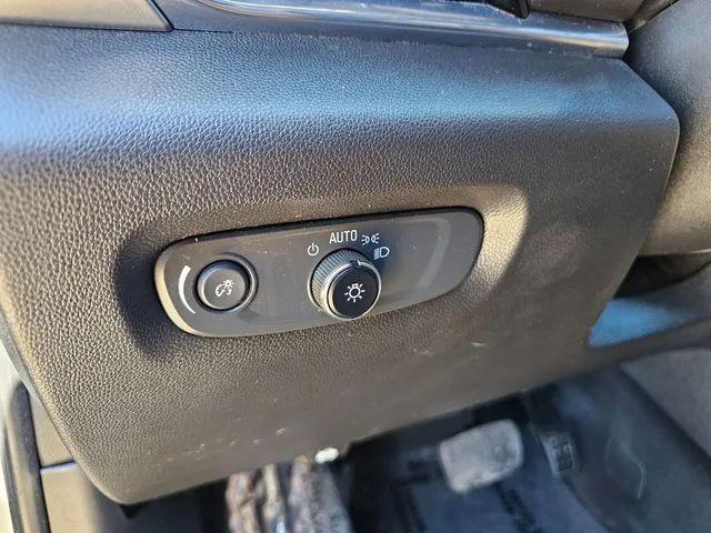2023 Chevrolet Traverse FWD LT Cloth