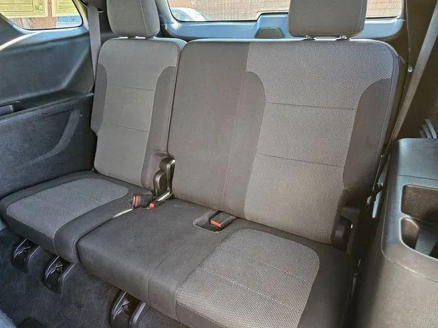 2023 Chevrolet Traverse FWD LT Cloth