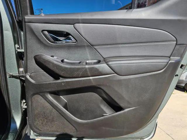 2023 Chevrolet Traverse FWD LT Cloth