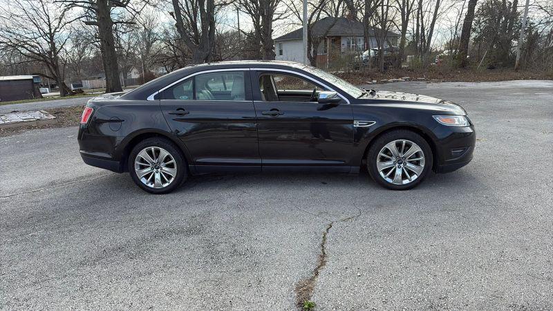 2010 Ford Taurus Limited