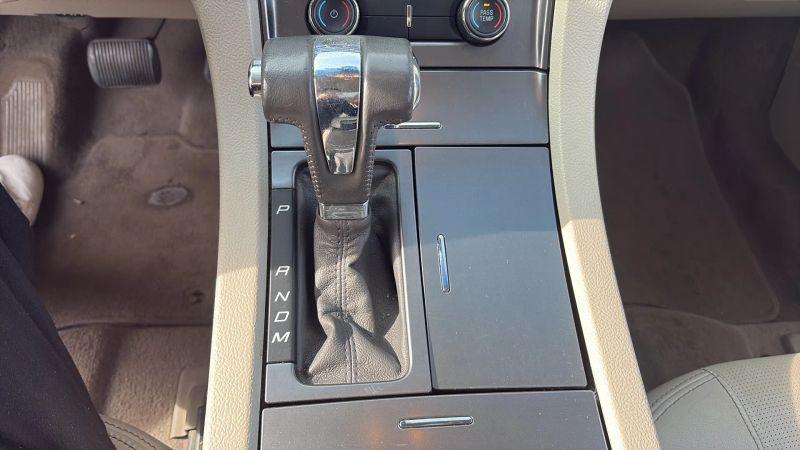 2010 Ford Taurus Limited
