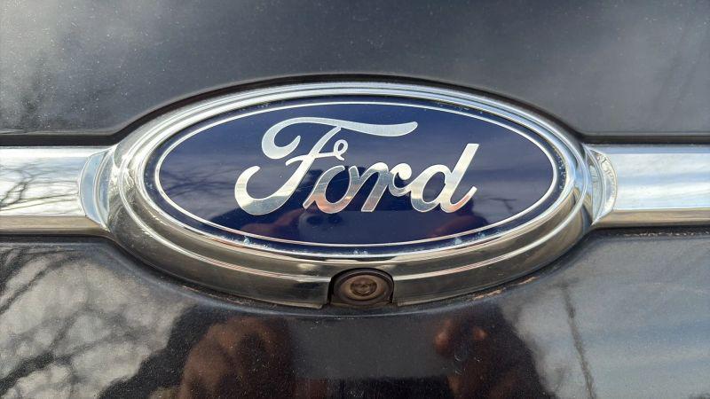 2010 Ford Taurus Limited