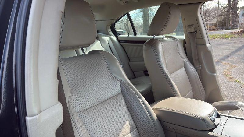 2010 Ford Taurus Limited