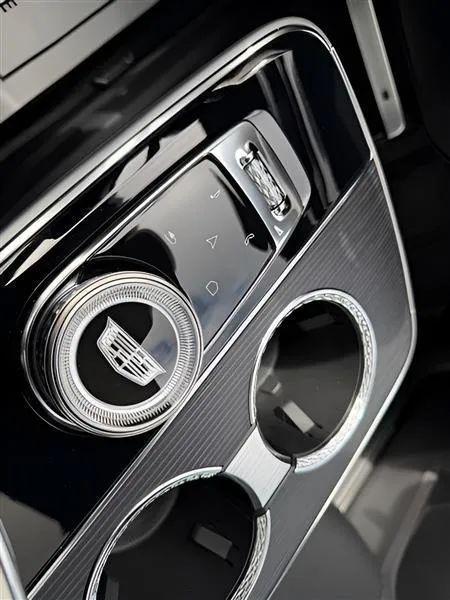 2024 Cadillac iQ Sport w/1SJ