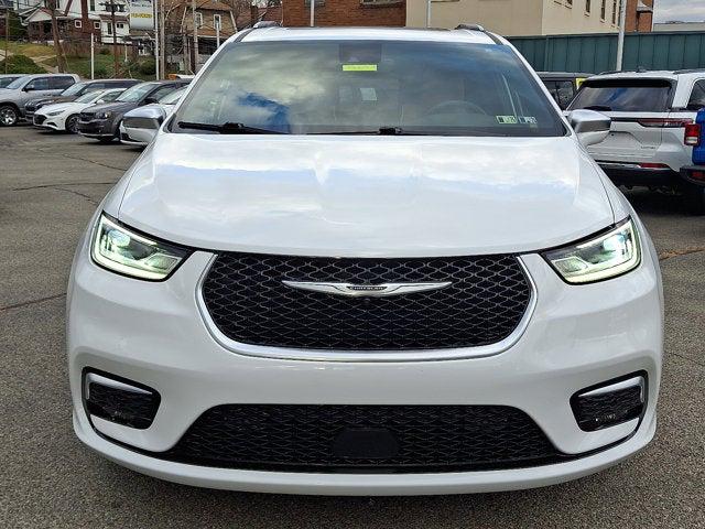 2024 Chrysler Pacifica Hybrid Pinnacle