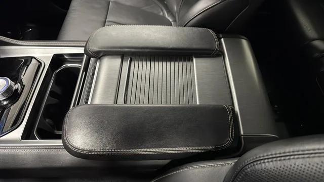 2023 Jeep Wagoneer Series II Carbide 4x4
