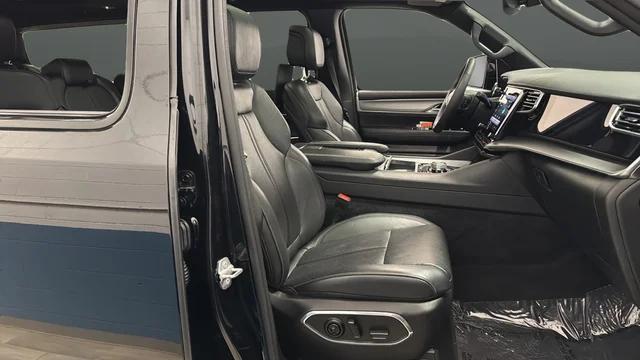 2023 Jeep Wagoneer Series II Carbide 4x4
