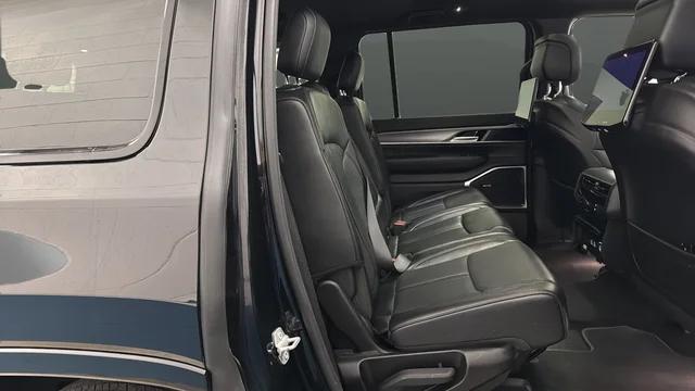2023 Jeep Wagoneer Series II Carbide 4x4