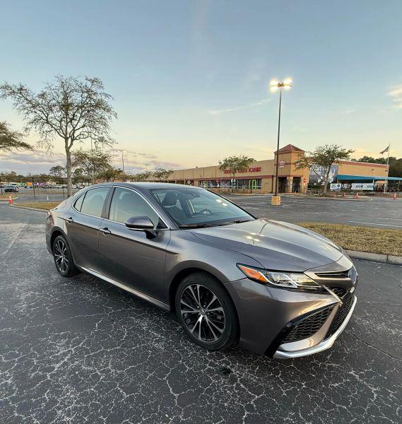 2023 Toyota Camry LE Hybrid