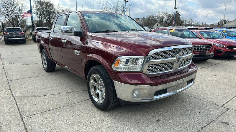 2018 Ram 1500 Laramie Crew Cab 4x4 57 Box
