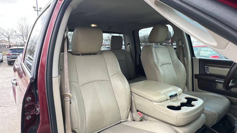 2018 Ram 1500 Laramie Crew Cab 4x4 57 Box