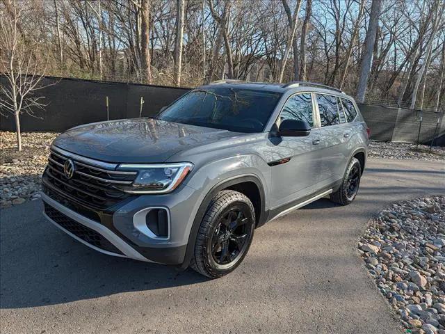 2025 Volkswagen Atlas 2.0T Peak Edition for sale in Kansas City, MO