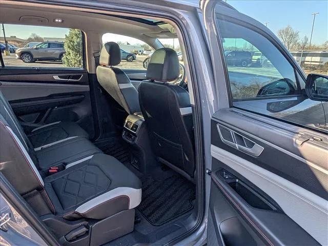 2025 Volkswagen Atlas 2.0T Peak Edition